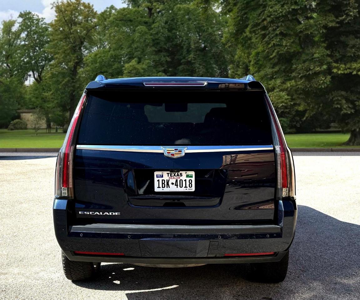 Cadillac Escalade 4WD 4dr Premium Luxury 2018