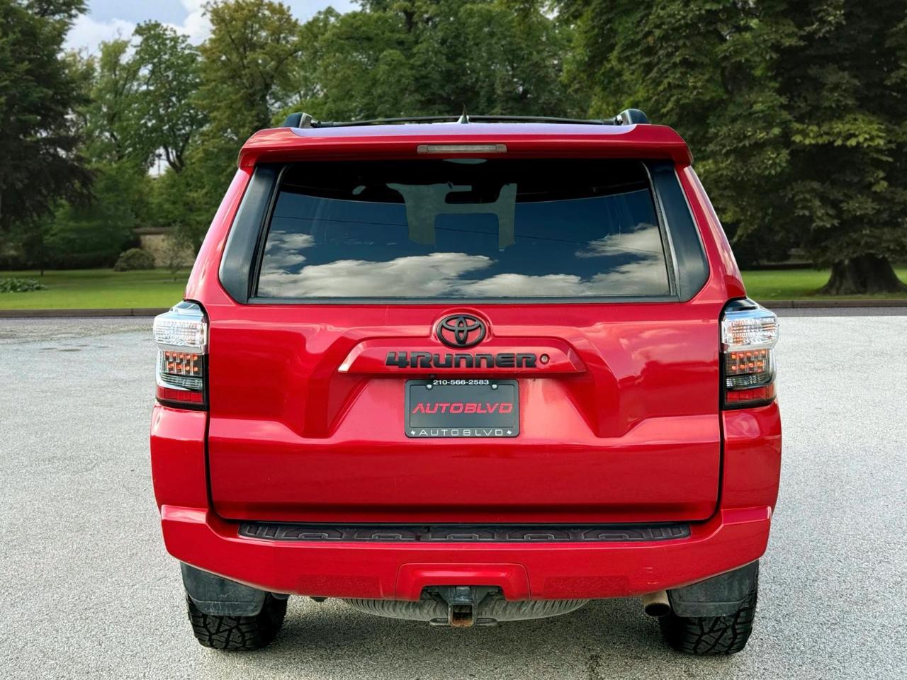 Toyota 4Runner SR5 4WD (Natl) 2021