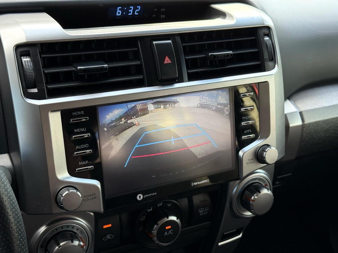 Toyota 4Runner SR5 4WD (Natl) 2021