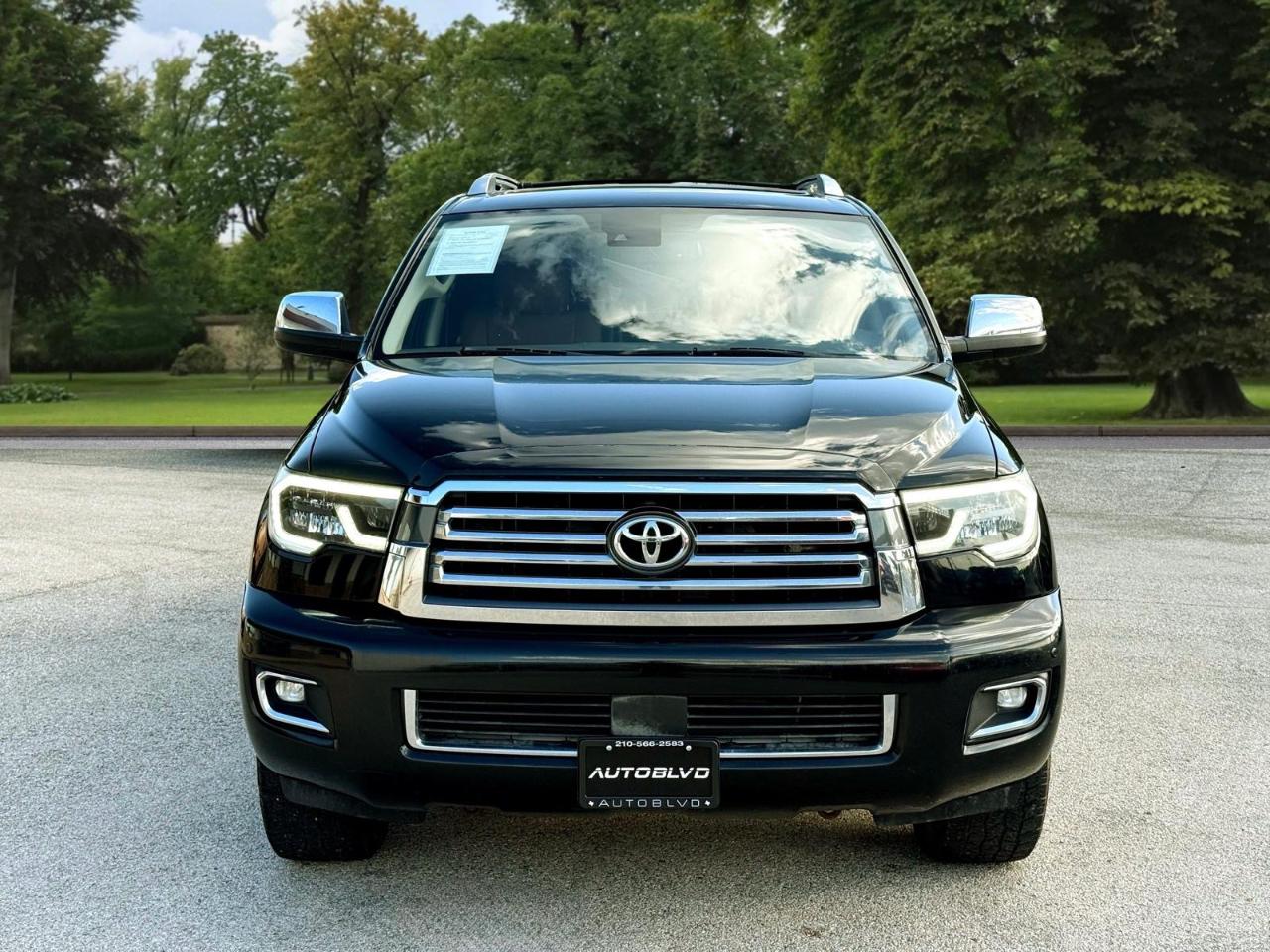 Toyota Sequoia Platinum RWD (Natl) 2018