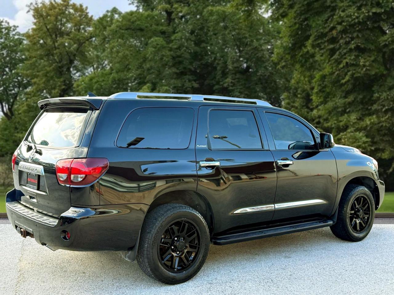 Toyota Sequoia Platinum RWD (Natl) 2018