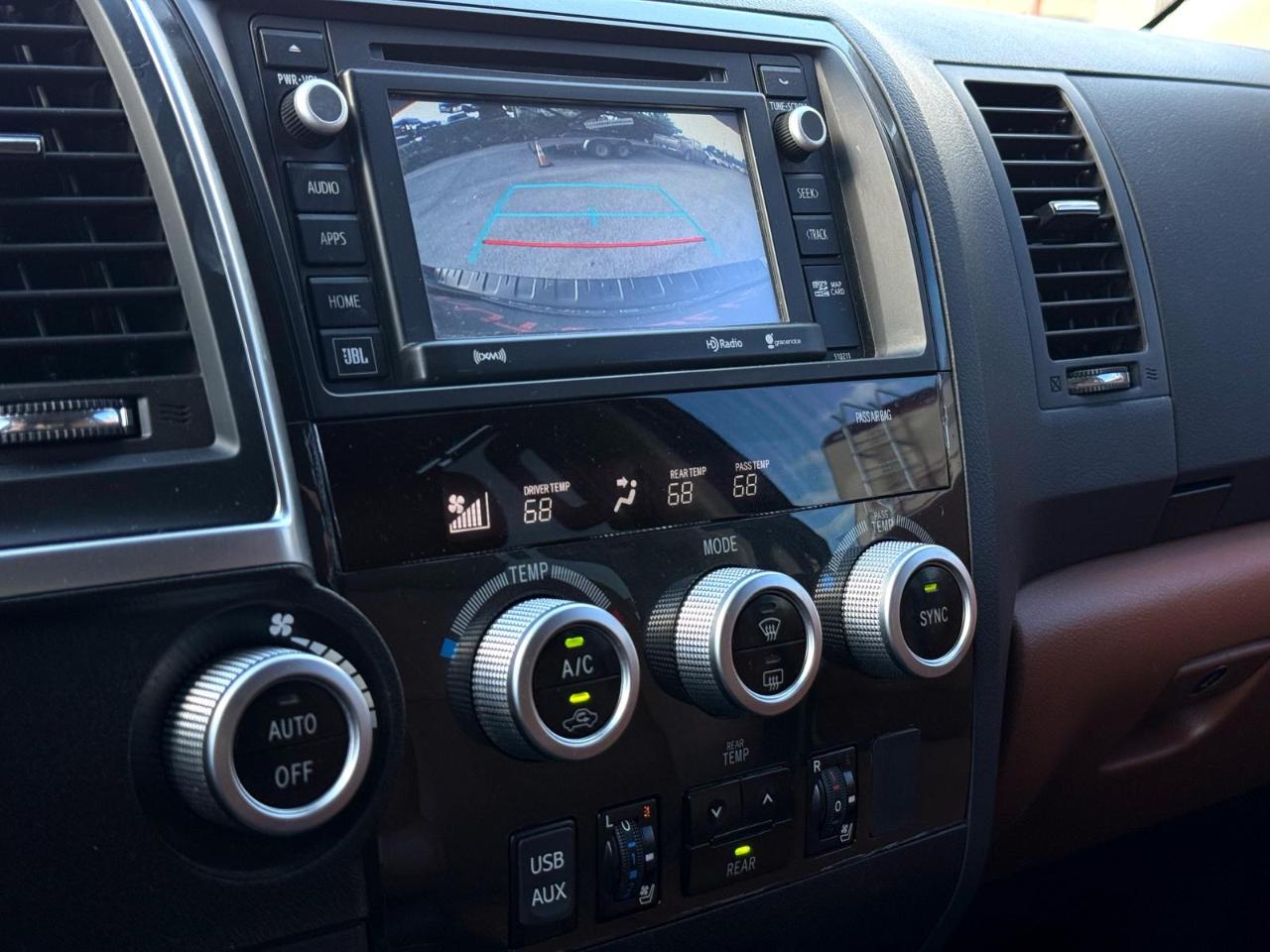 Toyota Sequoia Platinum RWD (Natl) 2018