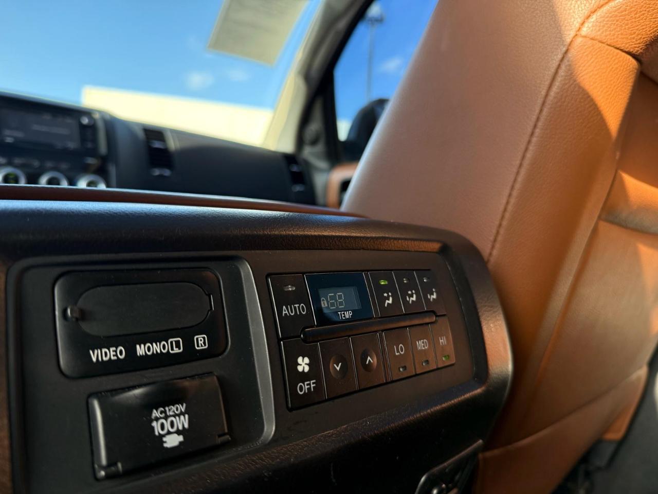 Toyota Sequoia Platinum RWD (Natl) 2018