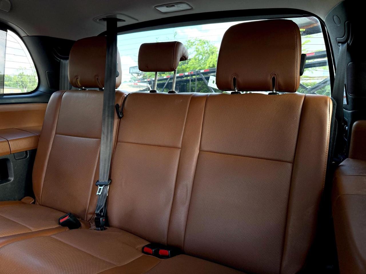 Toyota Sequoia Platinum RWD (Natl) 2018