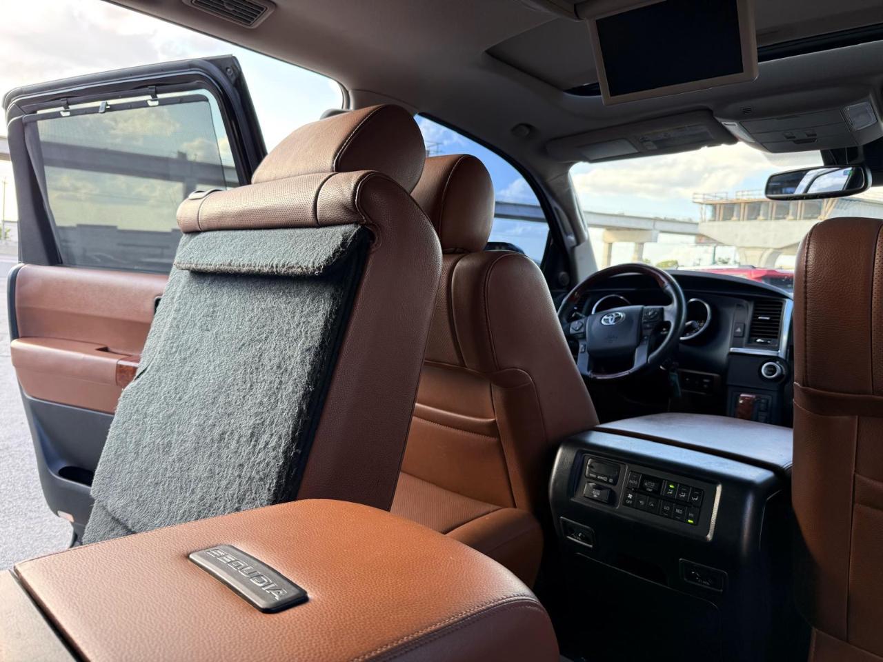 Toyota Sequoia Platinum RWD (Natl) 2018