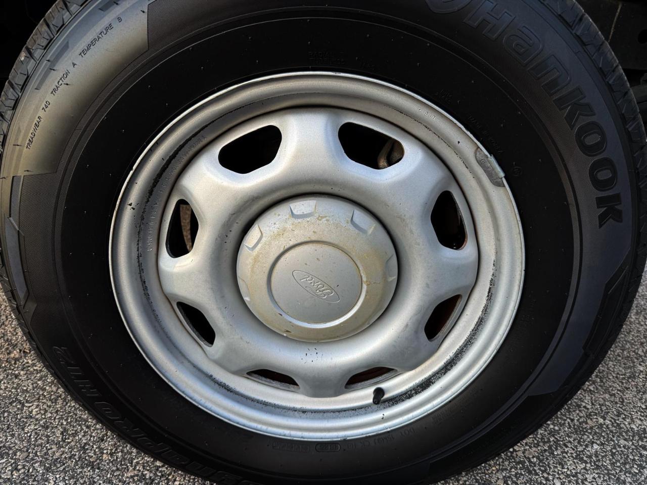 Ford F-150 2WD Reg Cab 122.5" XL 2014