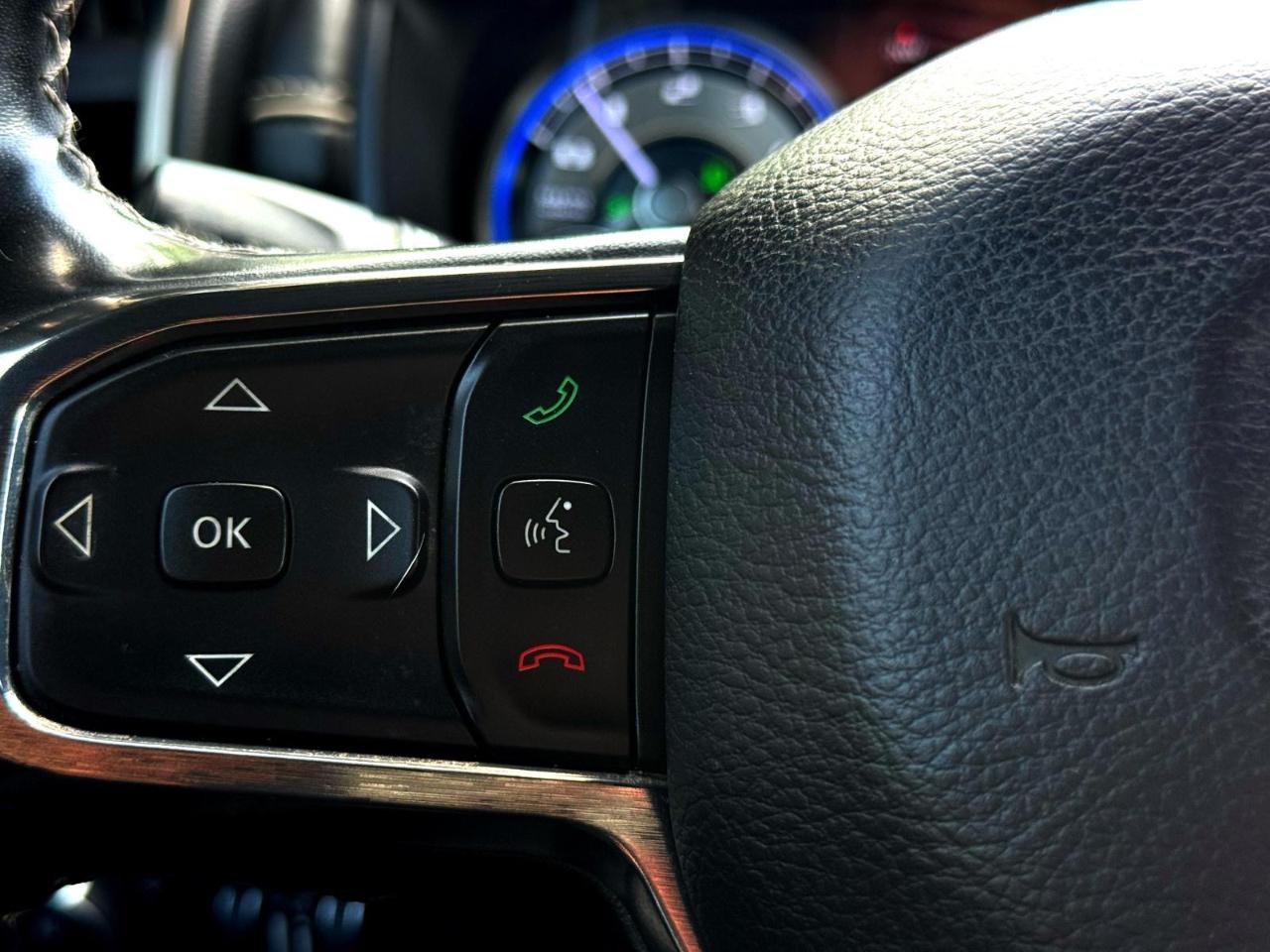 RAM 1500 4WD Crew Cab 140.5" Limited 2020