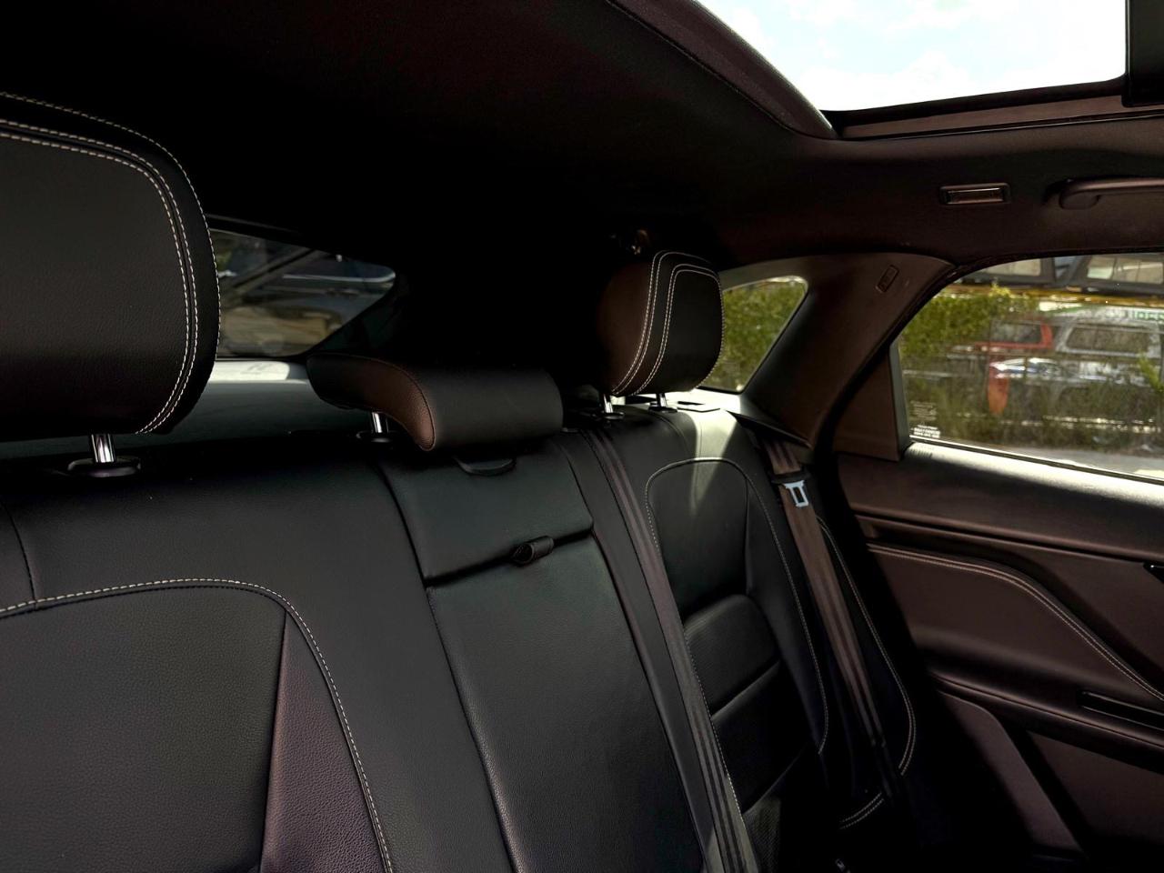 Jaguar F-Pace 30t R-Sport AWD 2017