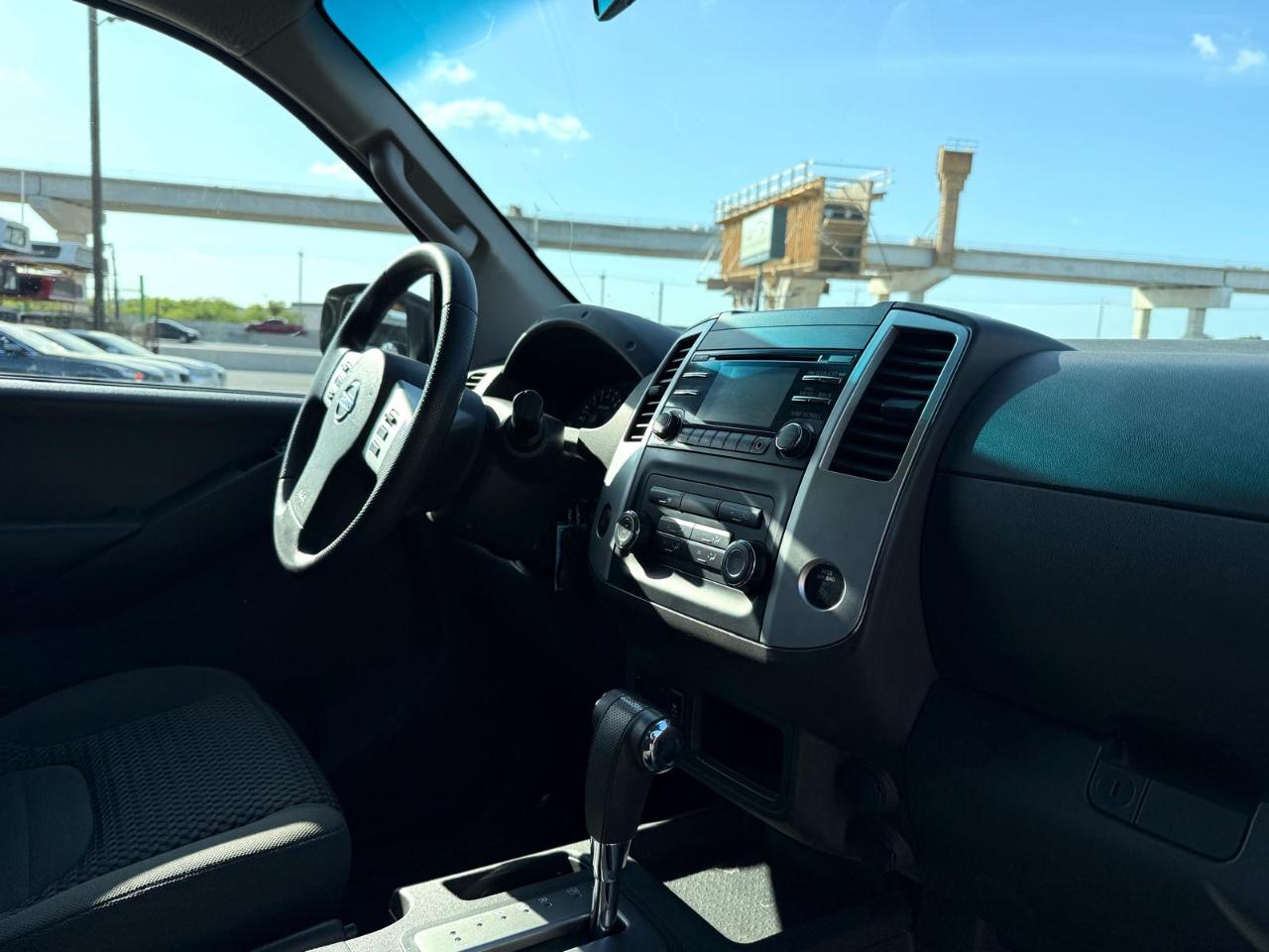 Nissan Frontier 2WD King Cab I4 Auto SV 2013