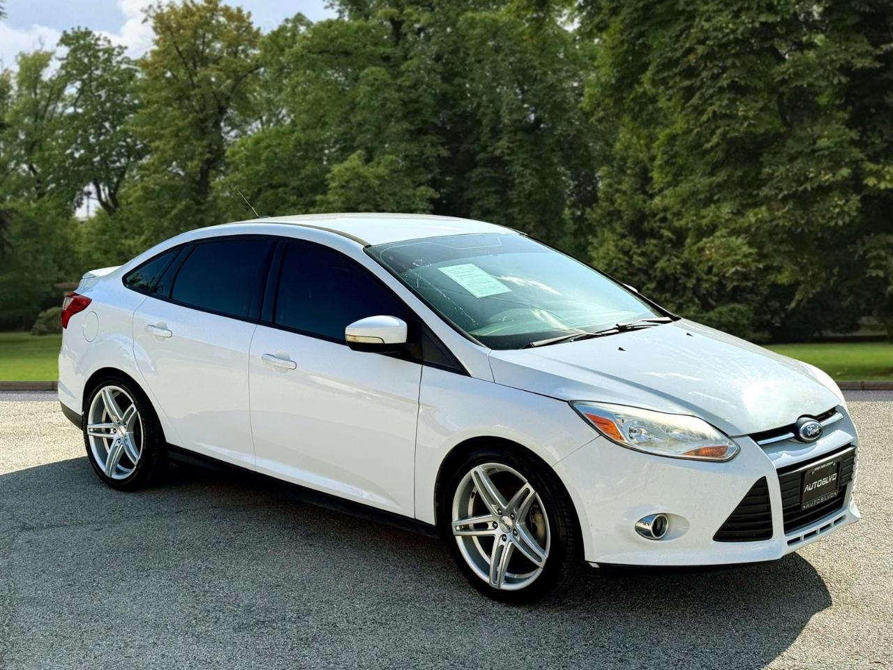 Ford Focus 4dr Sdn SE 2014