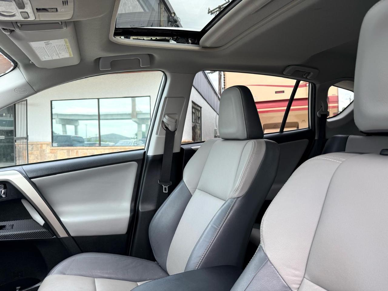 Toyota RAV4 FWD 4dr Limited (Natl) 2015