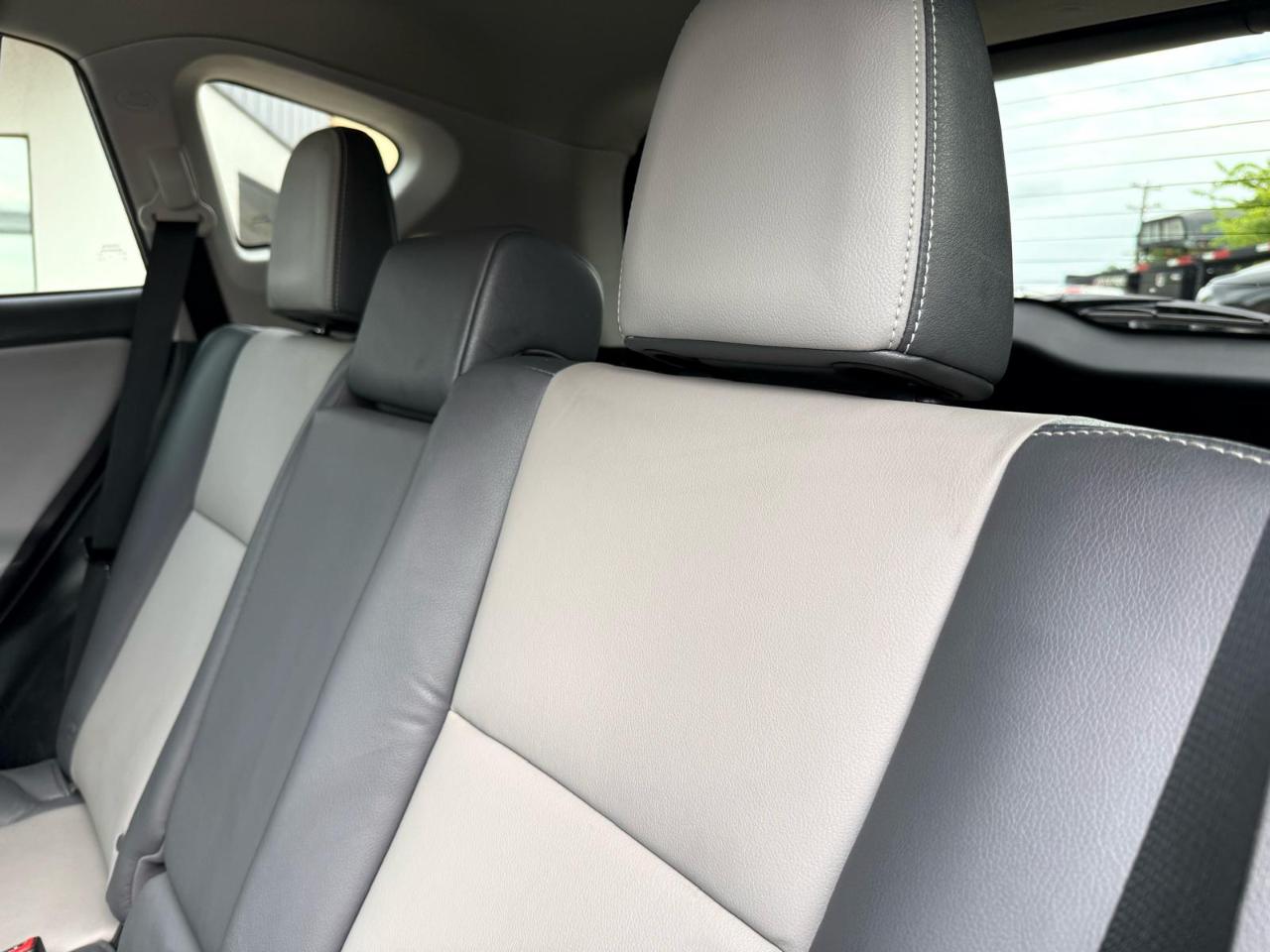 Toyota RAV4 FWD 4dr Limited (Natl) 2015