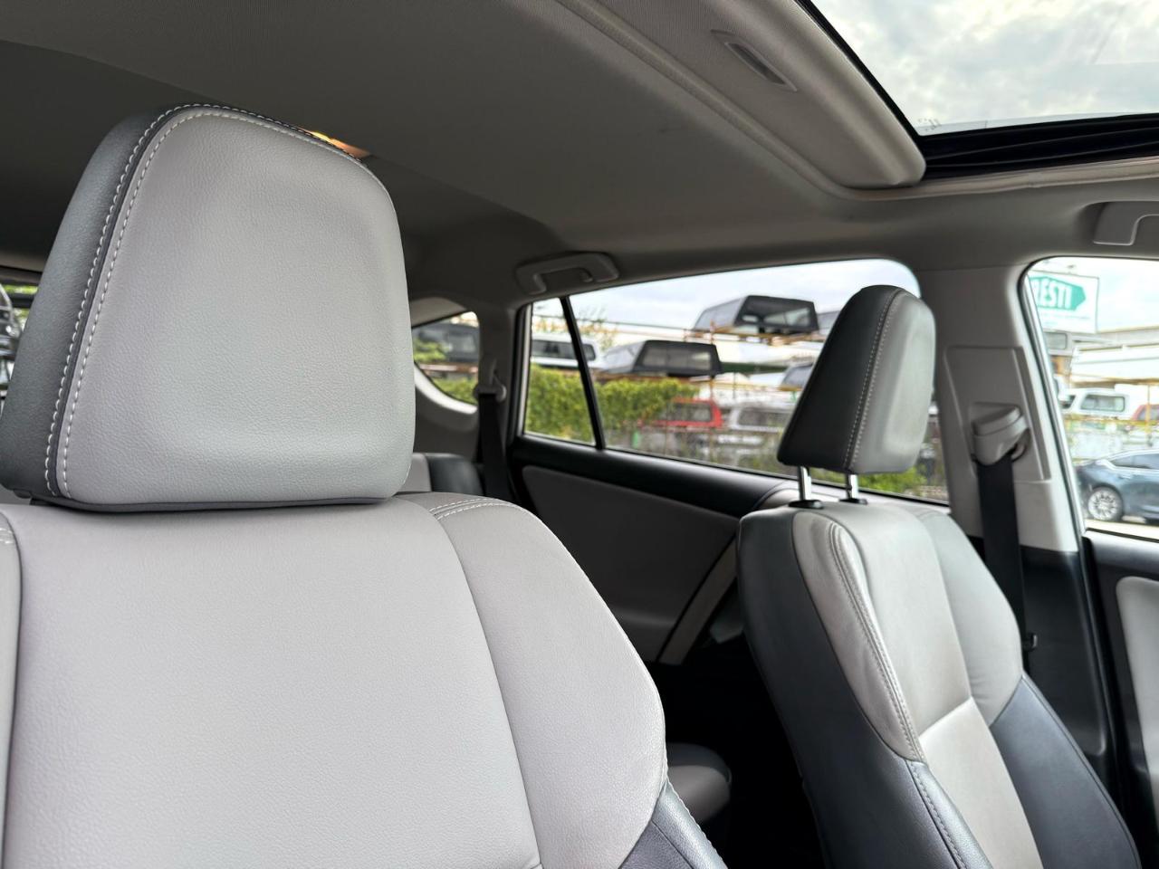 Toyota RAV4 FWD 4dr Limited (Natl) 2015