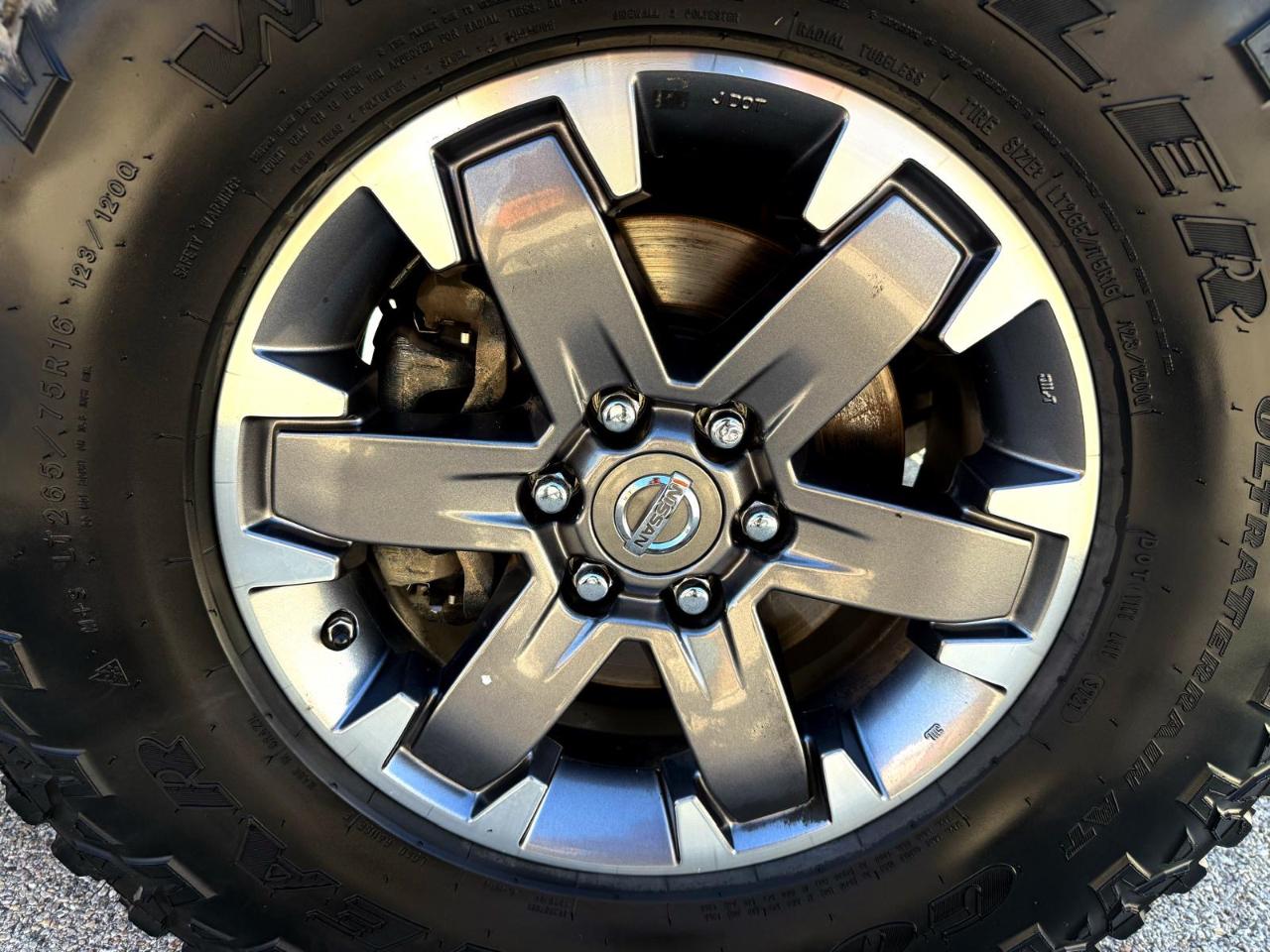 Nissan Frontier 2WD Crew Cab SWB Auto Desert Runner 2016