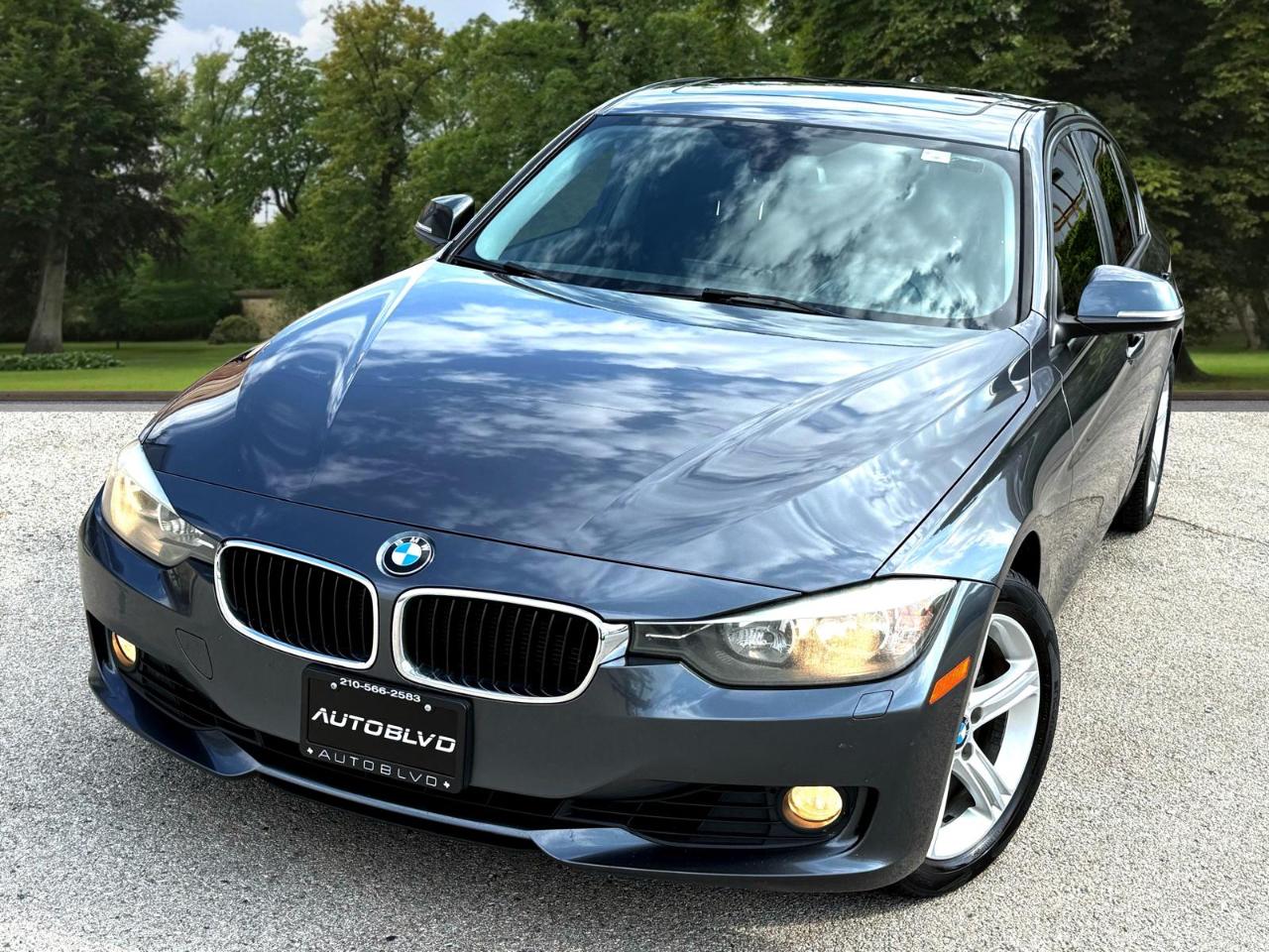 BMW 3 Series 4dr Sdn 328i xDrive AWD SULEV 2015