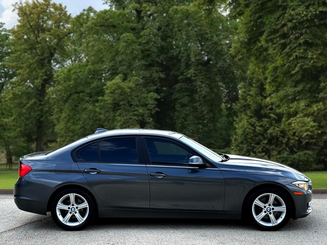 BMW 3 Series 4dr Sdn 328i xDrive AWD SULEV 2015