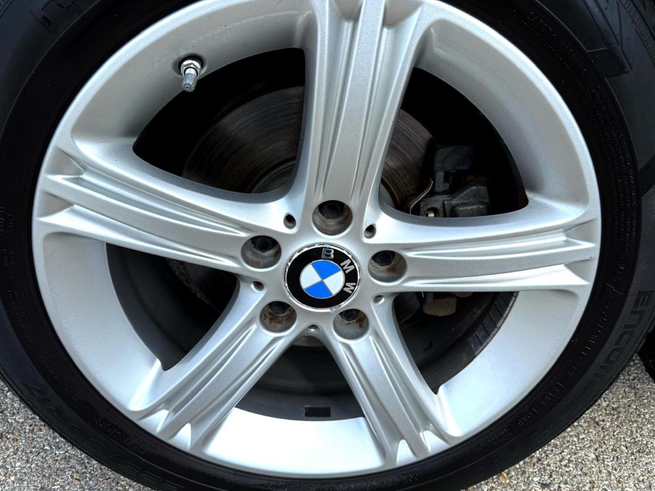 BMW 3 Series 4dr Sdn 328i xDrive AWD SULEV 2015