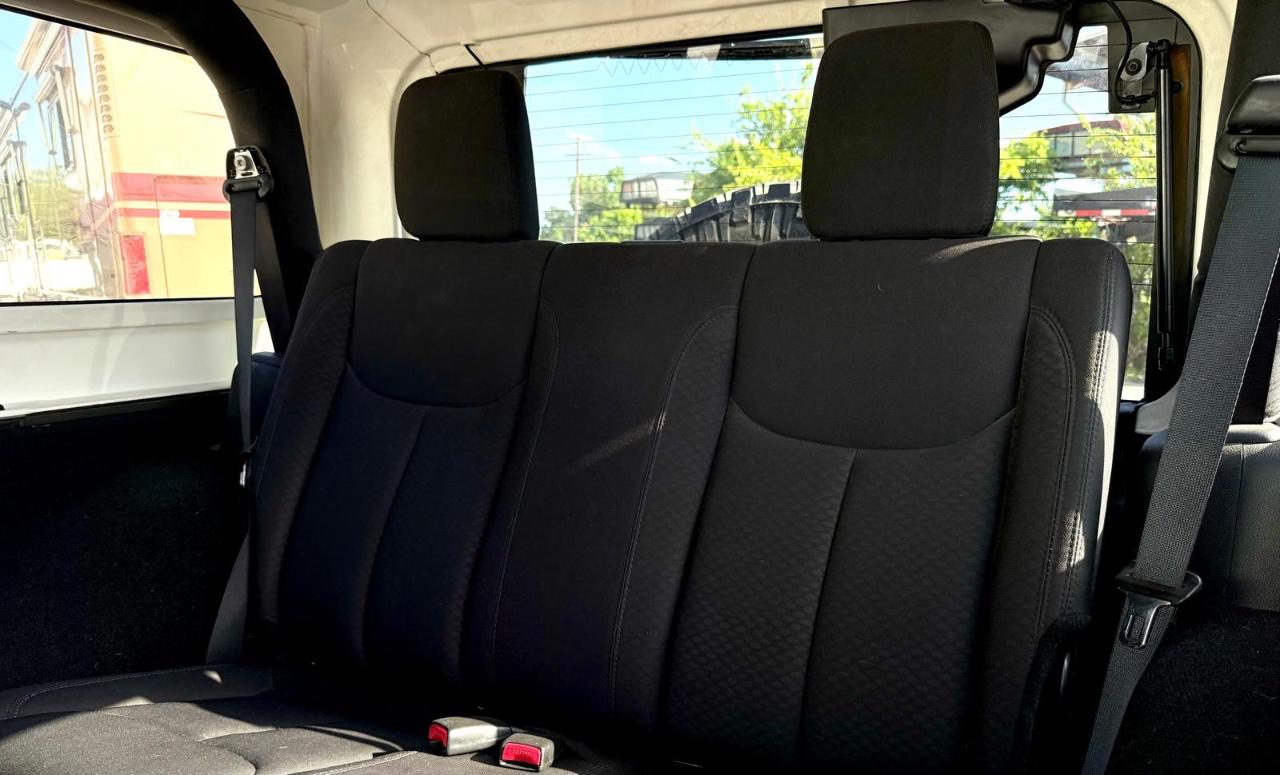 Jeep Wrangler 4WD 2dr Willys Wheeler 2015