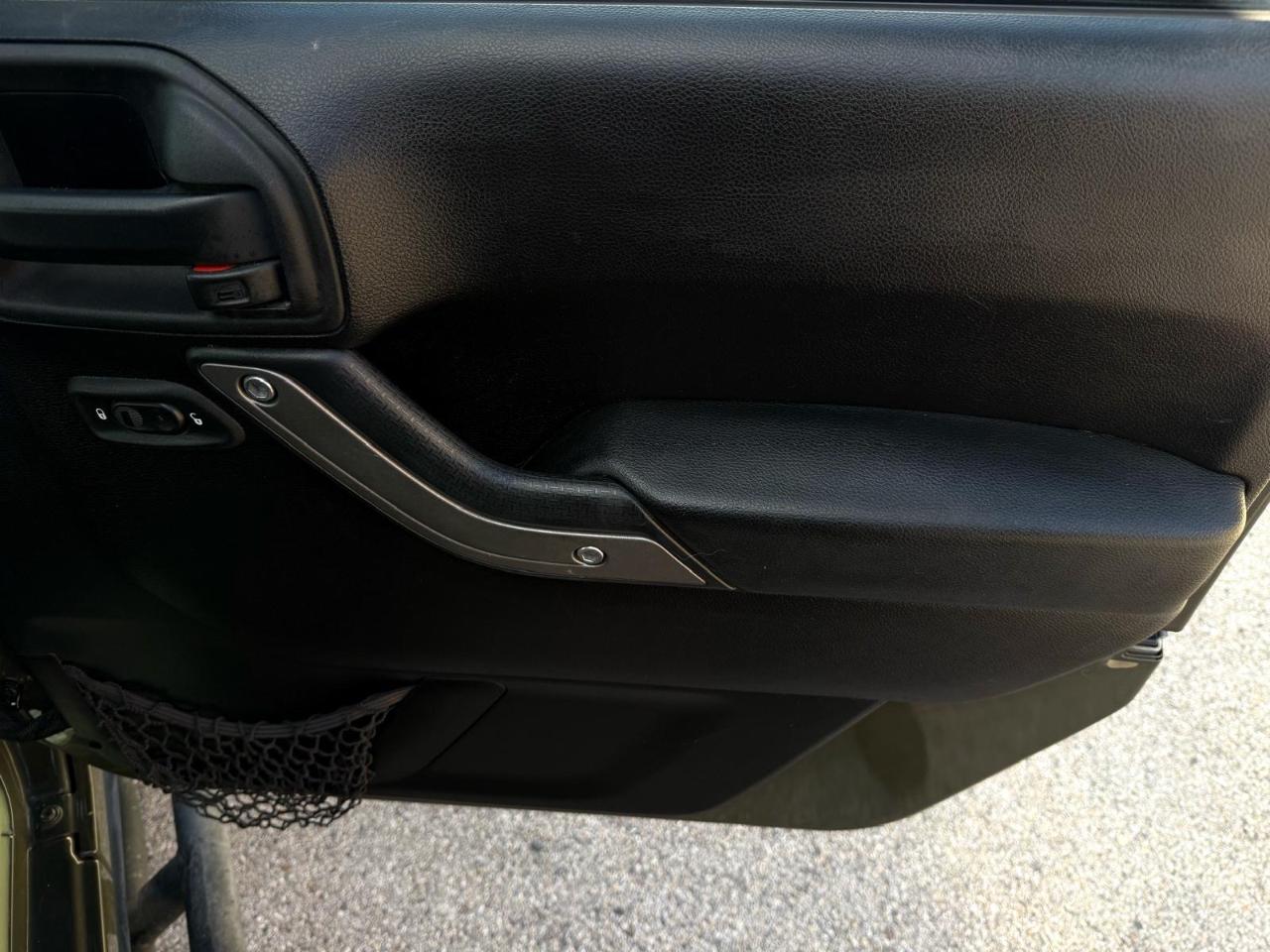 Jeep Wrangler 4WD 2dr Willys Wheeler 2015