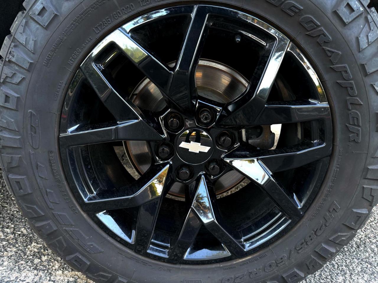 Chevrolet Suburban 4WD 4dr Z71 2022