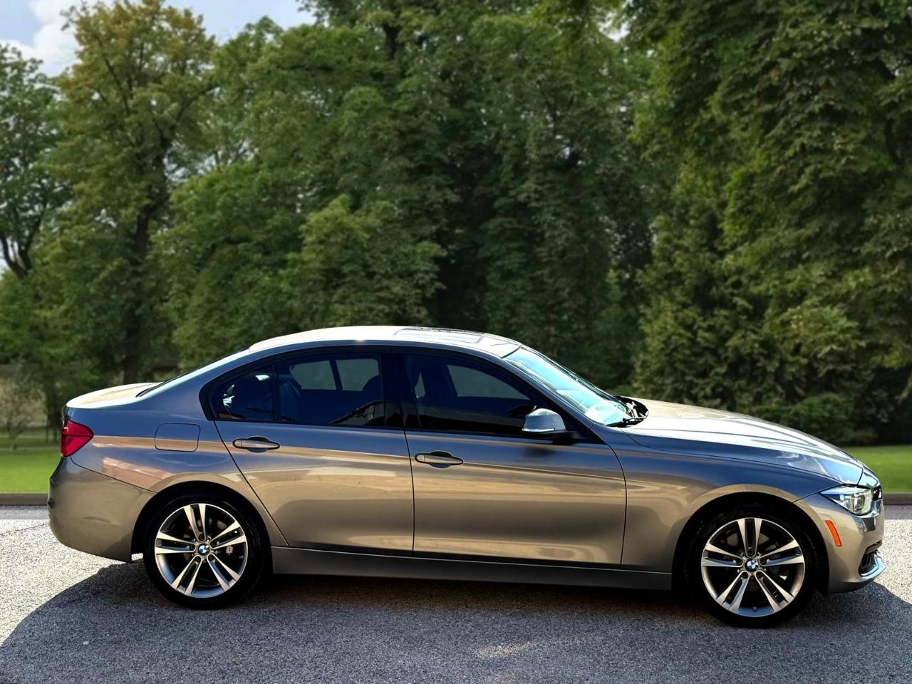 BMW 3 Series 4dr Sdn 328i RWD South Africa SULEV 2016