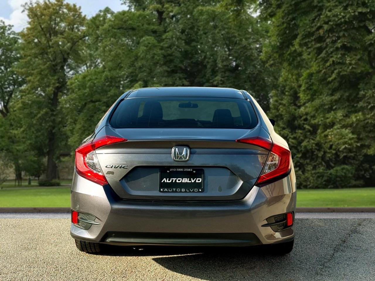 Honda Civic Sedan LX Manual 2017
