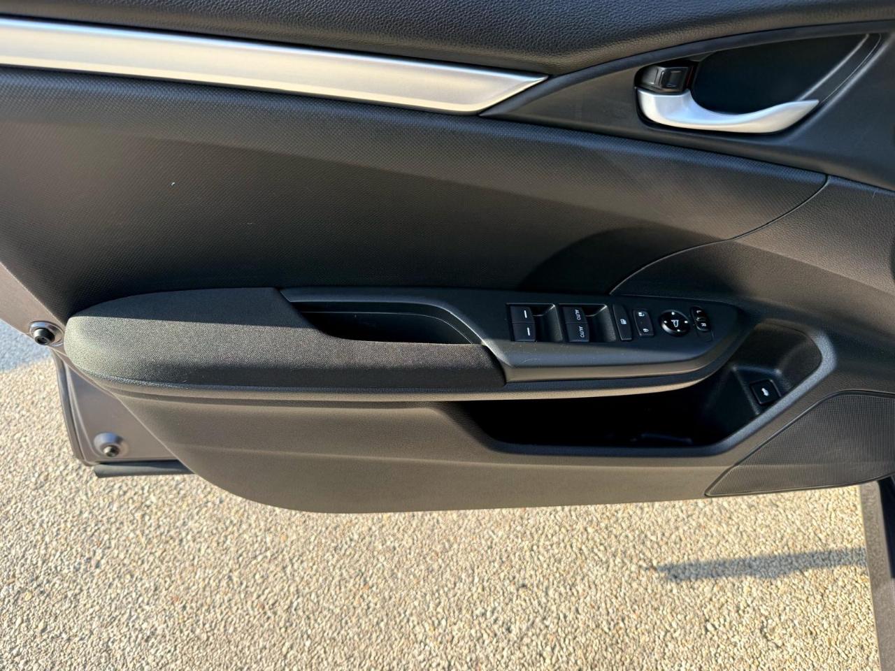 Honda Civic Sedan LX Manual 2017