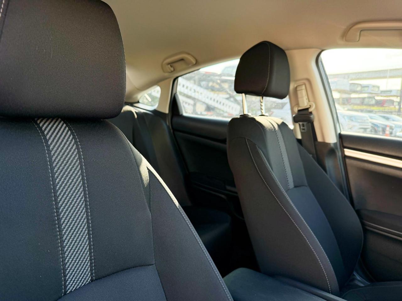 Honda Civic Sedan LX Manual 2017