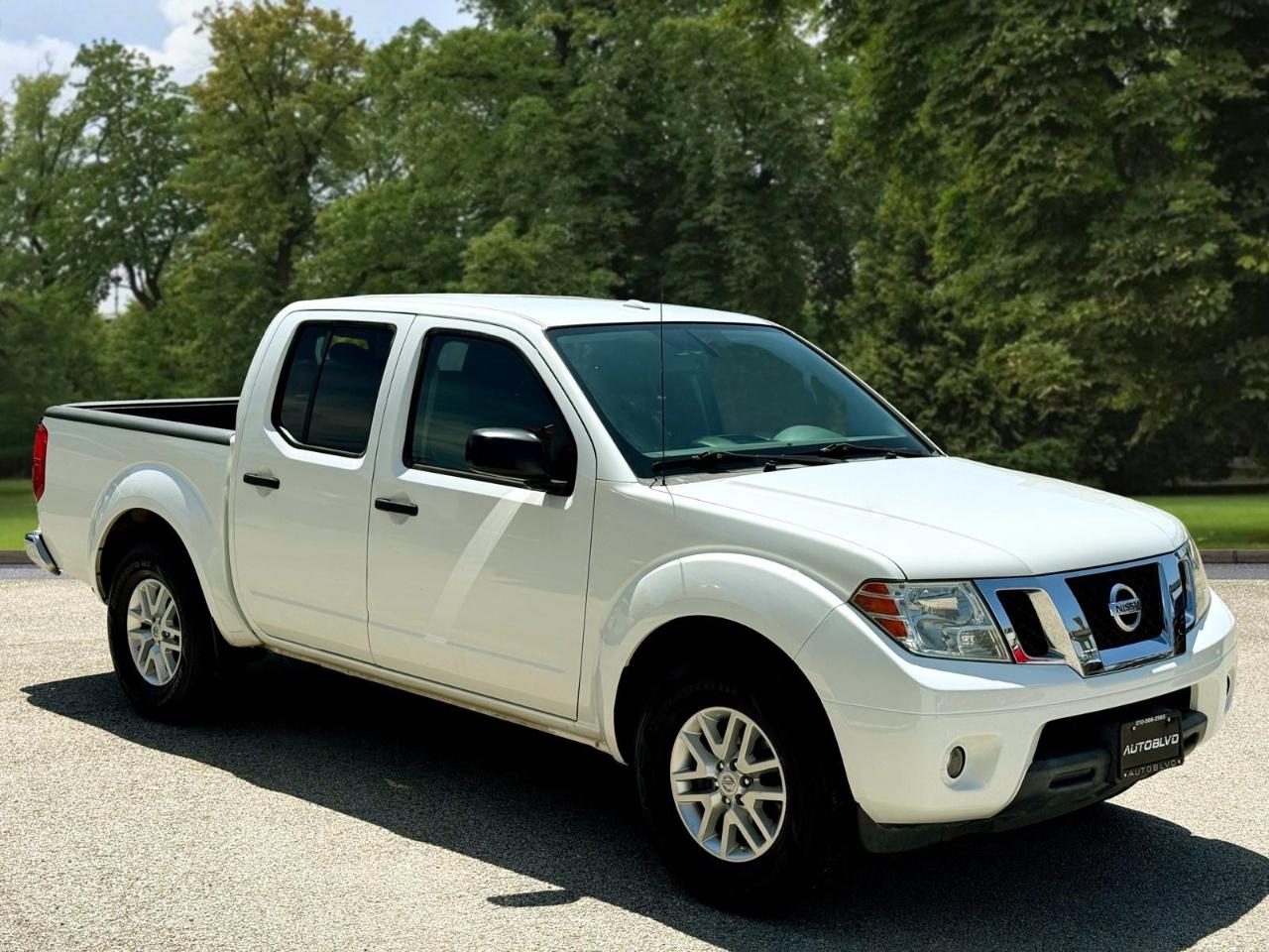 Nissan Frontier 2WD Crew Cab SWB Auto SV 2016