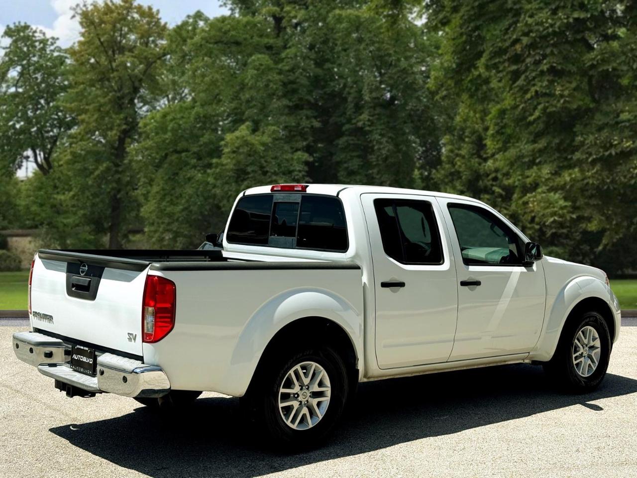 Nissan Frontier 2WD Crew Cab SWB Auto SV 2016