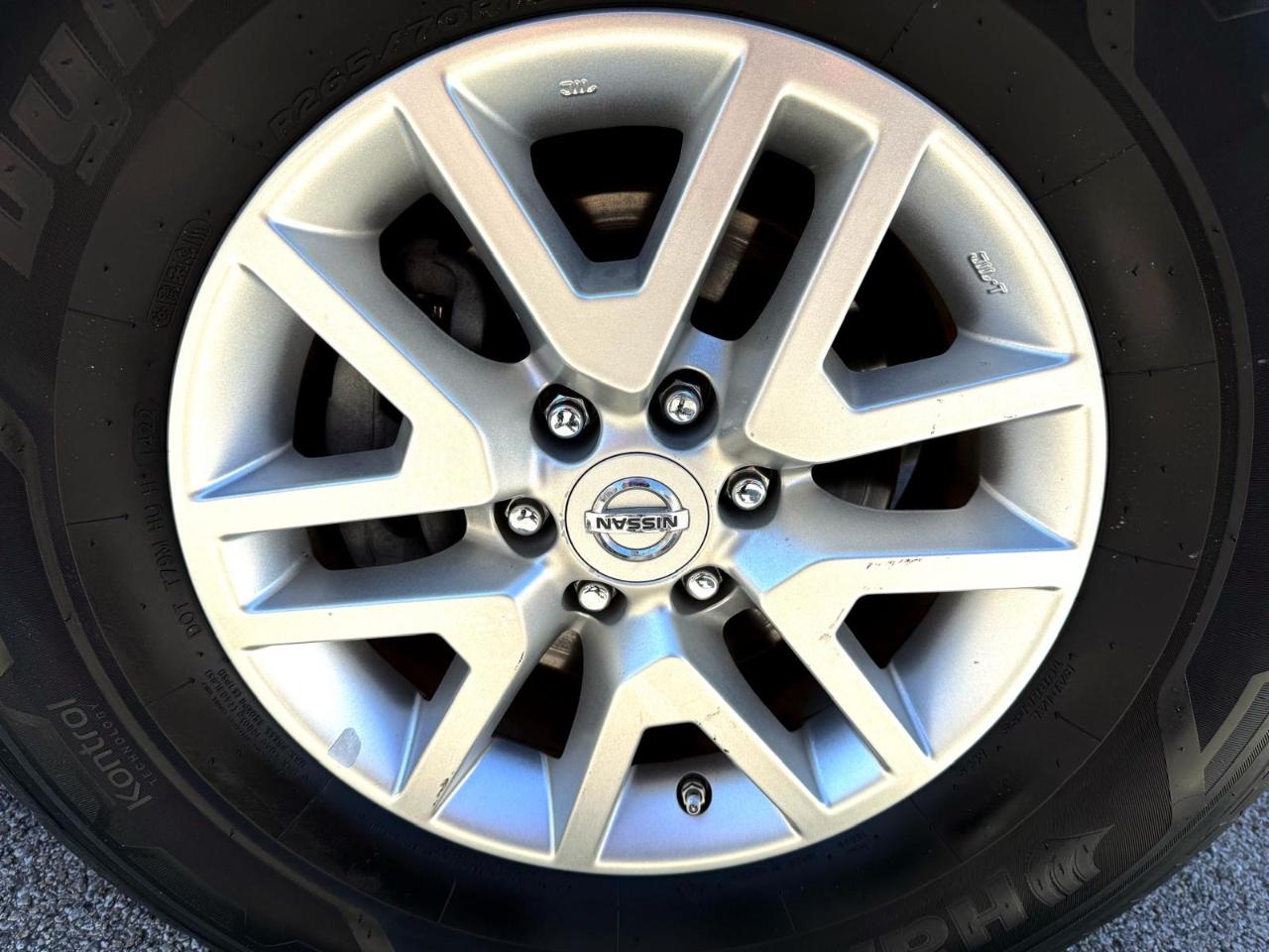 Nissan Frontier 2WD Crew Cab SWB Auto SV 2016