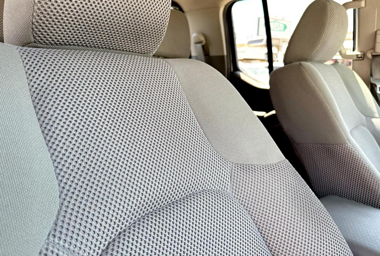 Nissan Frontier 2WD Crew Cab SWB Auto SV 2016