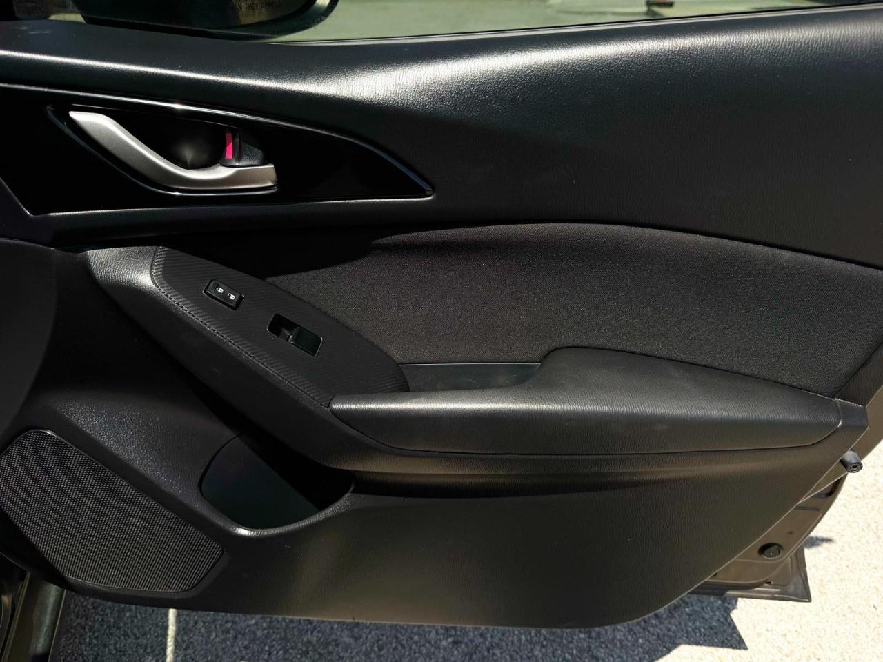 Mazda MAZDA3 5dr HB Auto i Sport 2016