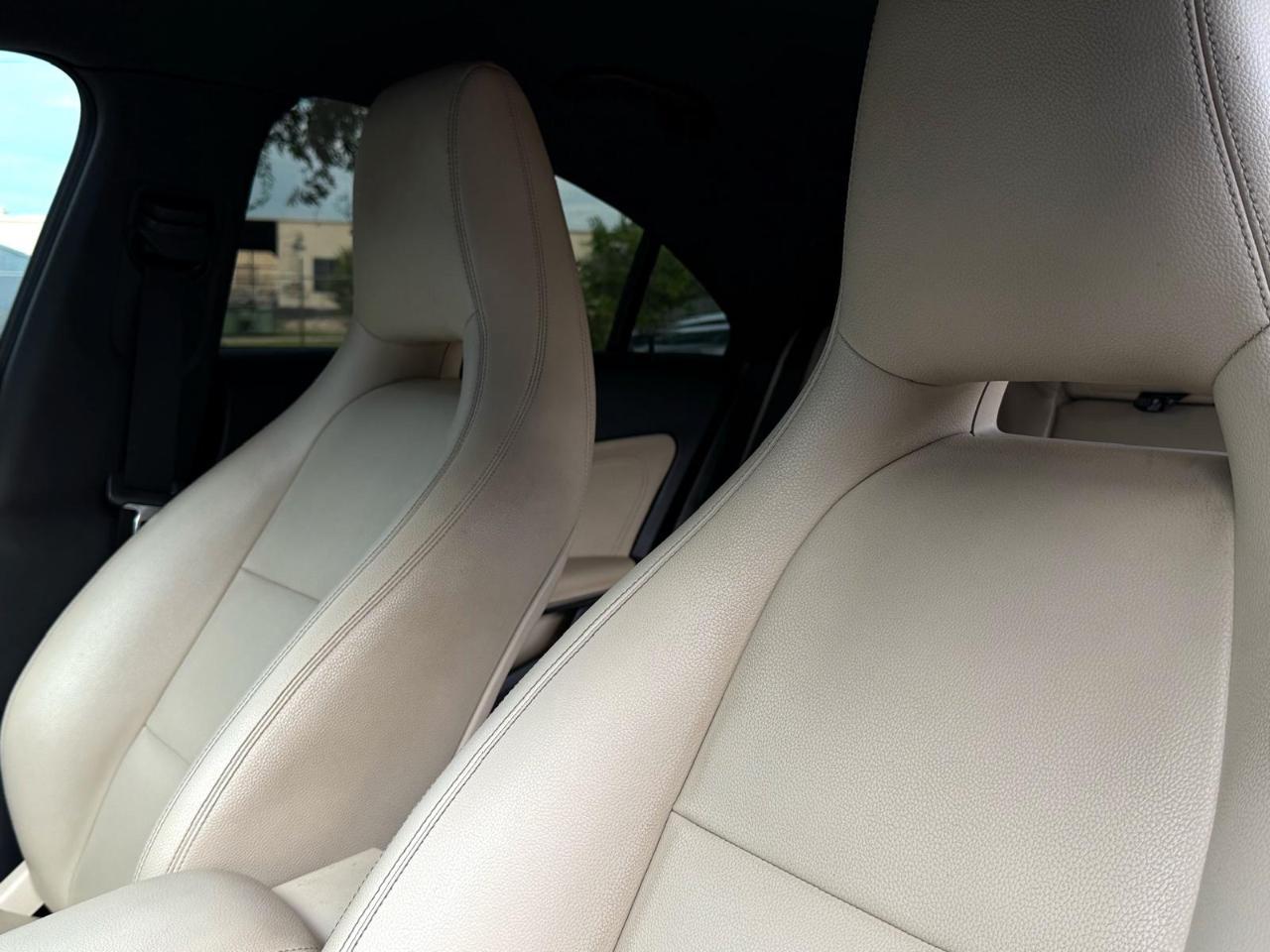 Mercedes-Benz CLA-Class 4dr Sdn CLA 250 FWD 2014