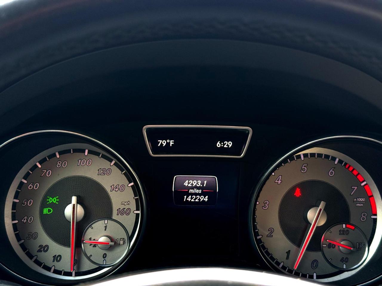 Mercedes-Benz CLA-Class 4dr Sdn CLA 250 FWD 2014