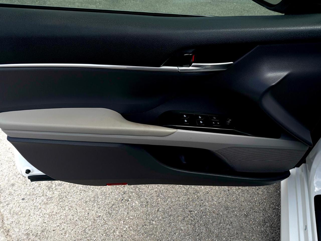 Toyota Camry LE Auto (Natl) 2020