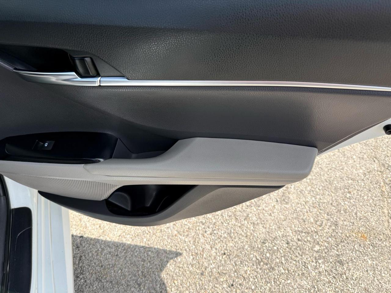 Toyota Camry LE Auto (Natl) 2020