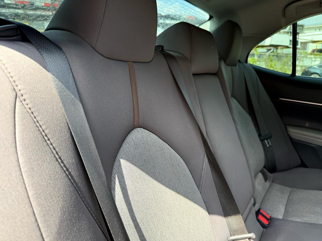 Toyota Camry LE Auto (Natl) 2020