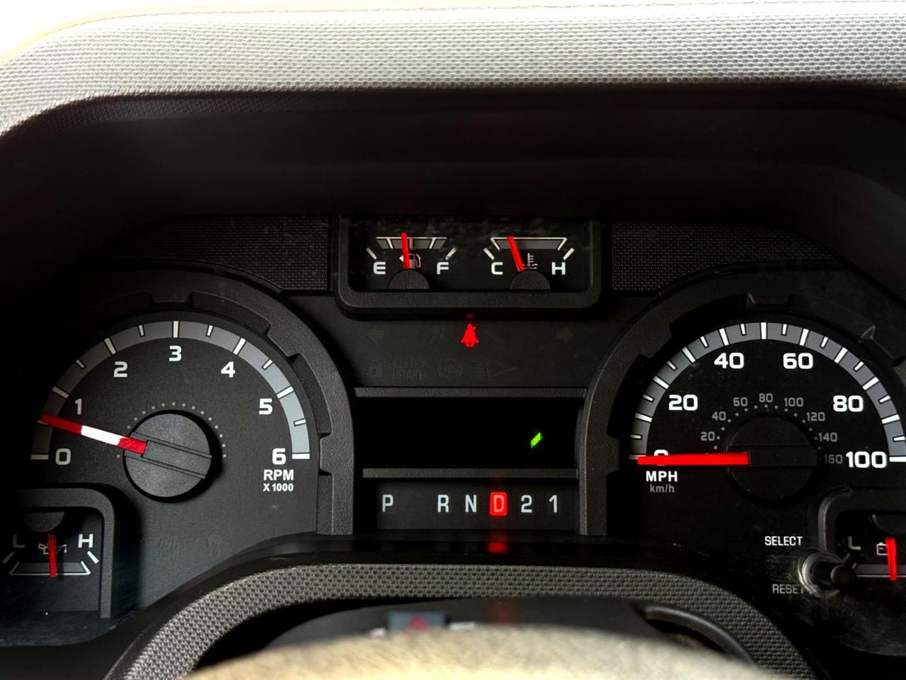 Ford Econoline Wagon E-350 Super Duty XLT 2014