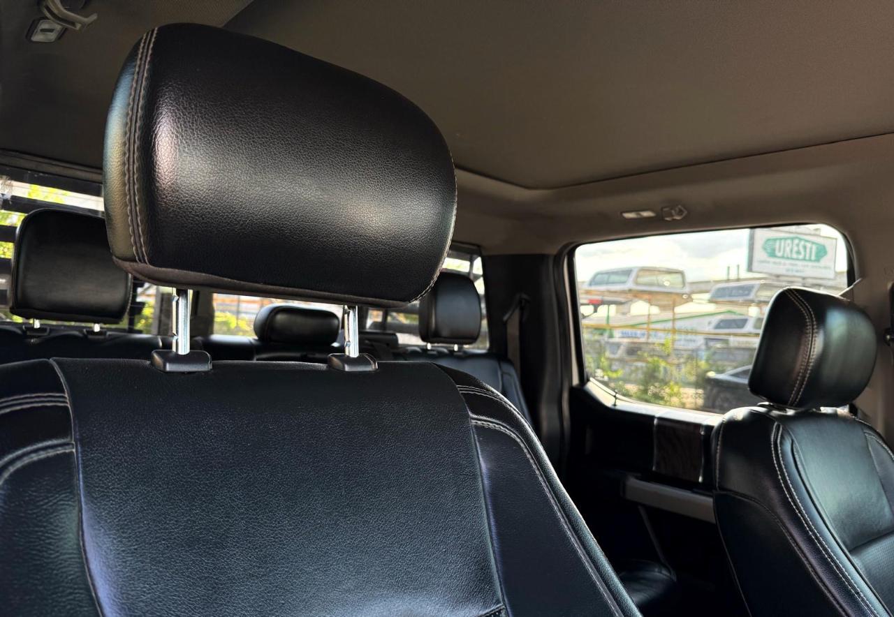 Ford Super Duty F-250 SRW Lariat 4WD Crew Cab 6.75' Box 2019