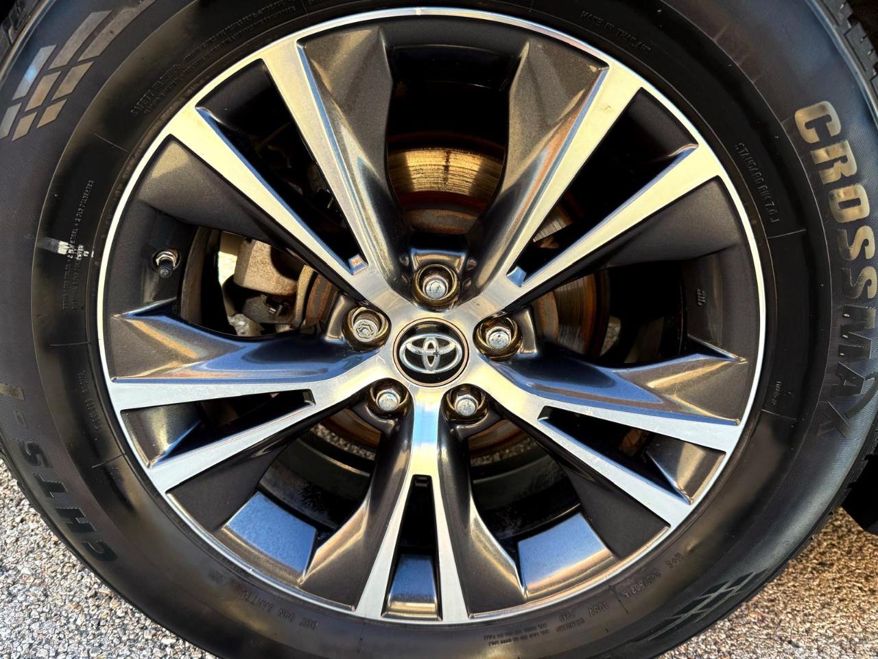 Toyota Highlander LE I4 FWD (Natl) 2018