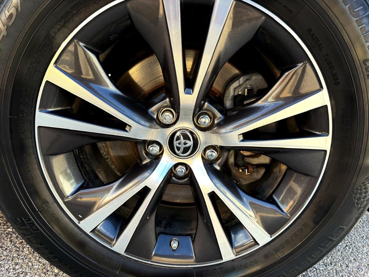 Toyota Highlander LE I4 FWD (Natl) 2018