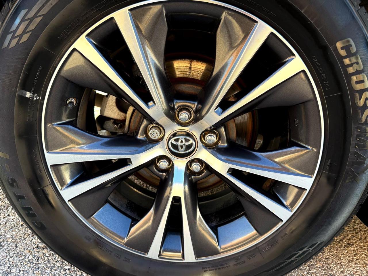 Toyota Highlander LE I4 FWD (Natl) 2018