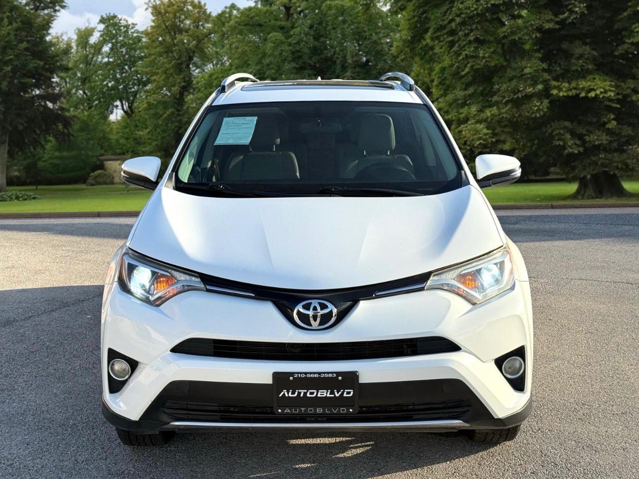 Toyota RAV4 FWD 4dr XLE (Natl) 2016