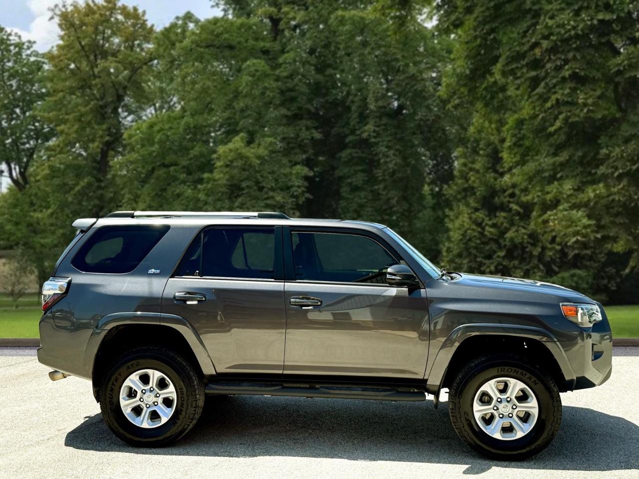 Toyota 4Runner TRD Off Road Premium 4WD (Natl) 2019