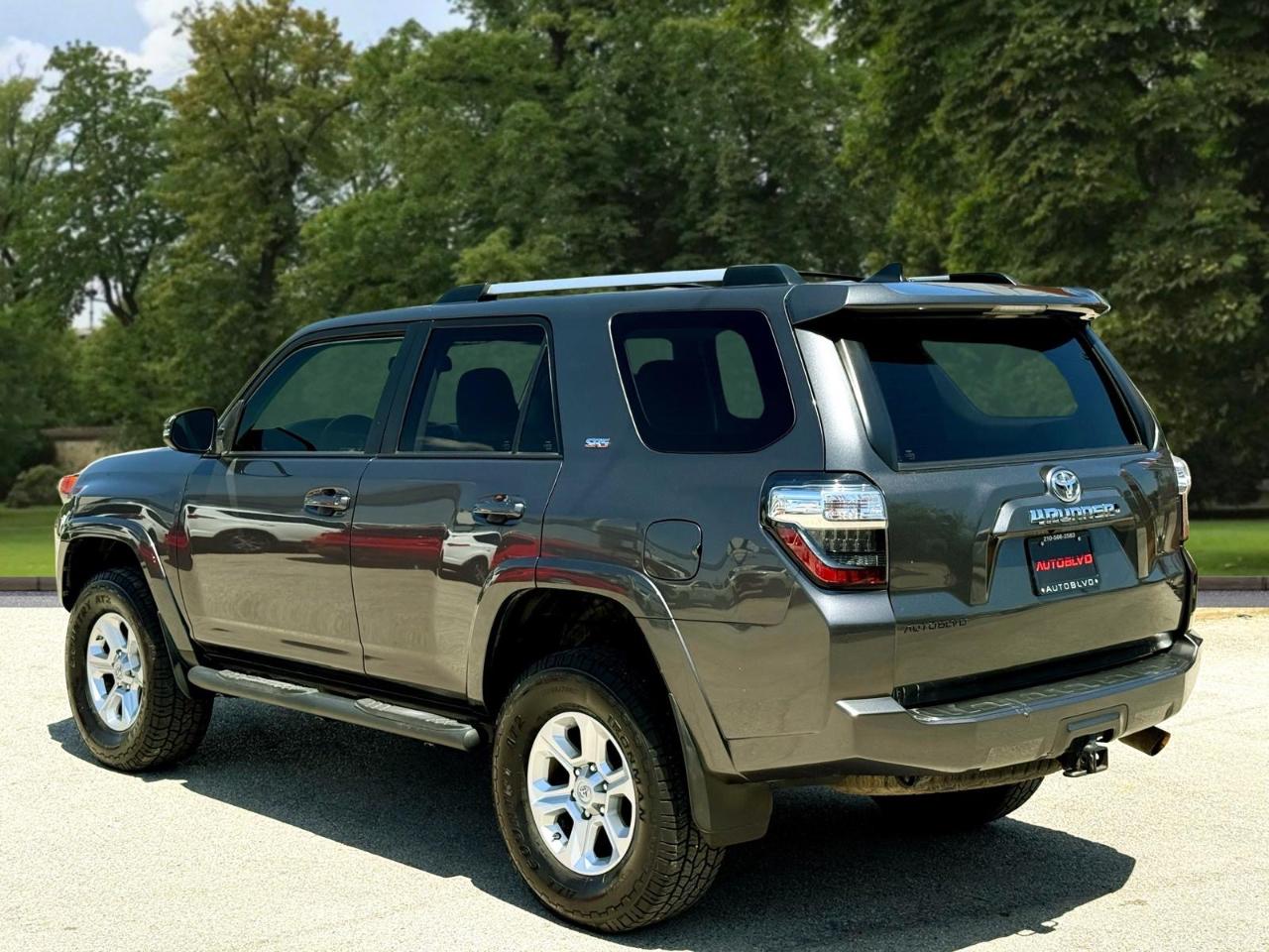 Toyota 4Runner TRD Off Road Premium 4WD (Natl) 2019