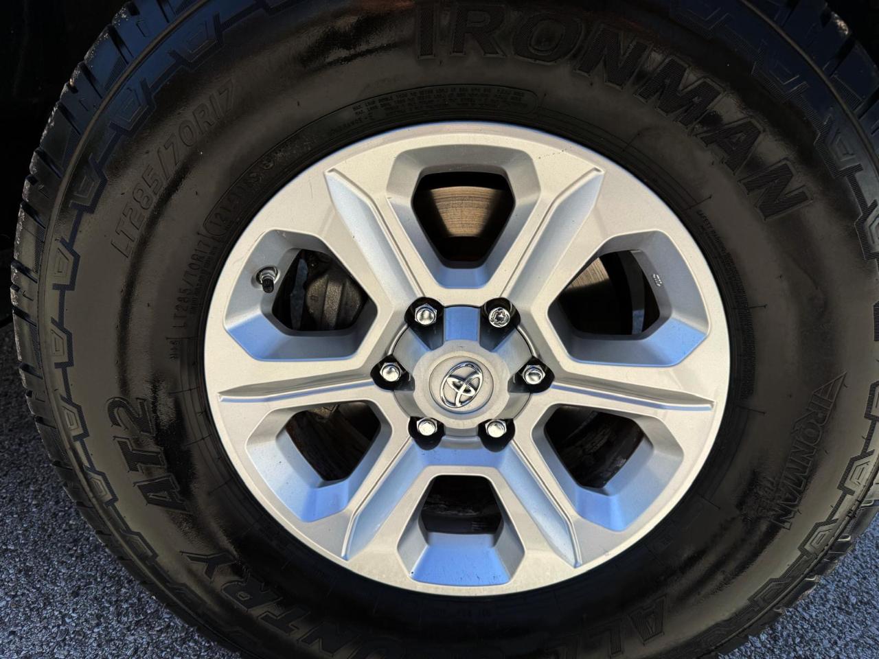 Toyota 4Runner TRD Off Road Premium 4WD (Natl) 2019