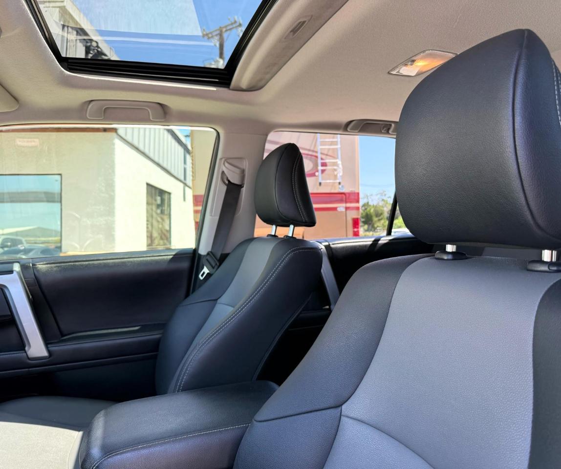 Toyota 4Runner TRD Off Road Premium 4WD (Natl) 2019