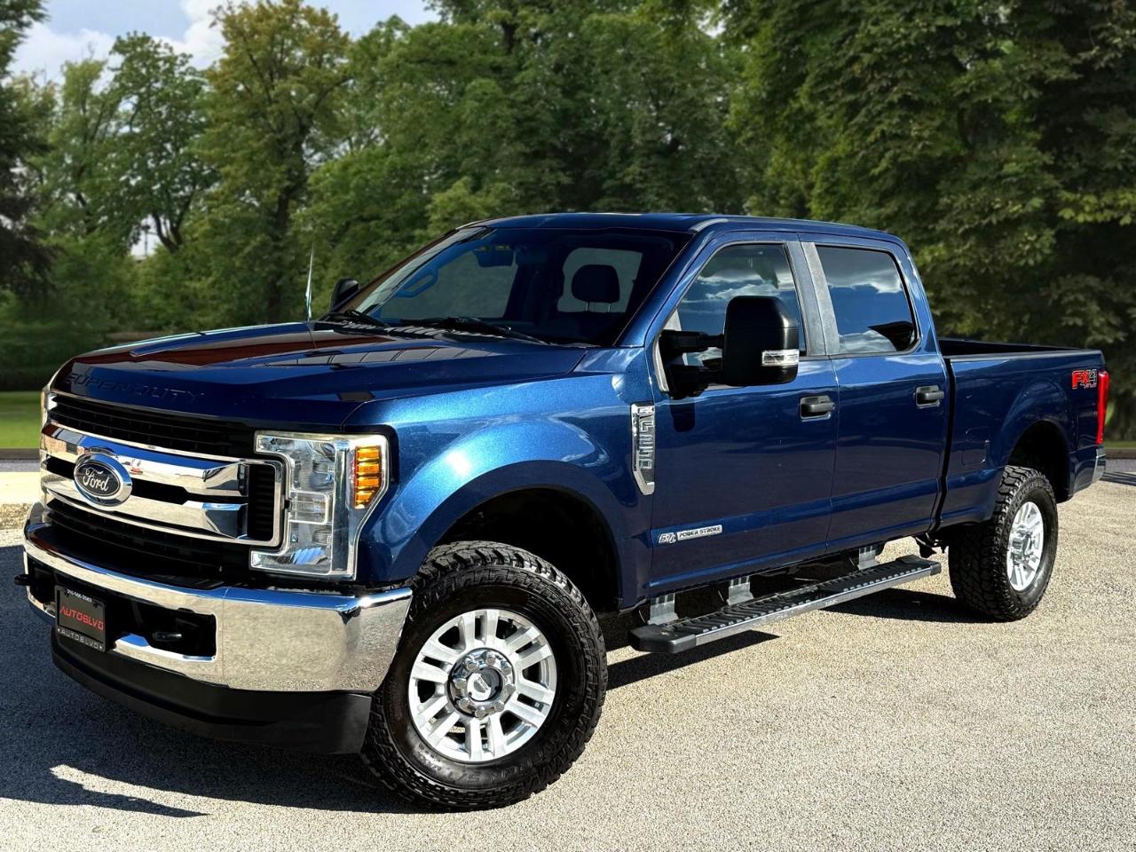 Ford Super Duty F-250 SRW 4WD Crew Cab 156" FX4 2018