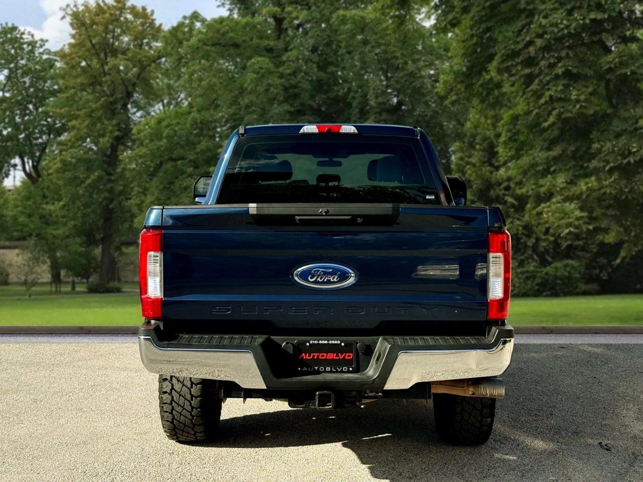 Ford Super Duty F-250 SRW 4WD Crew Cab 156" FX4 2018